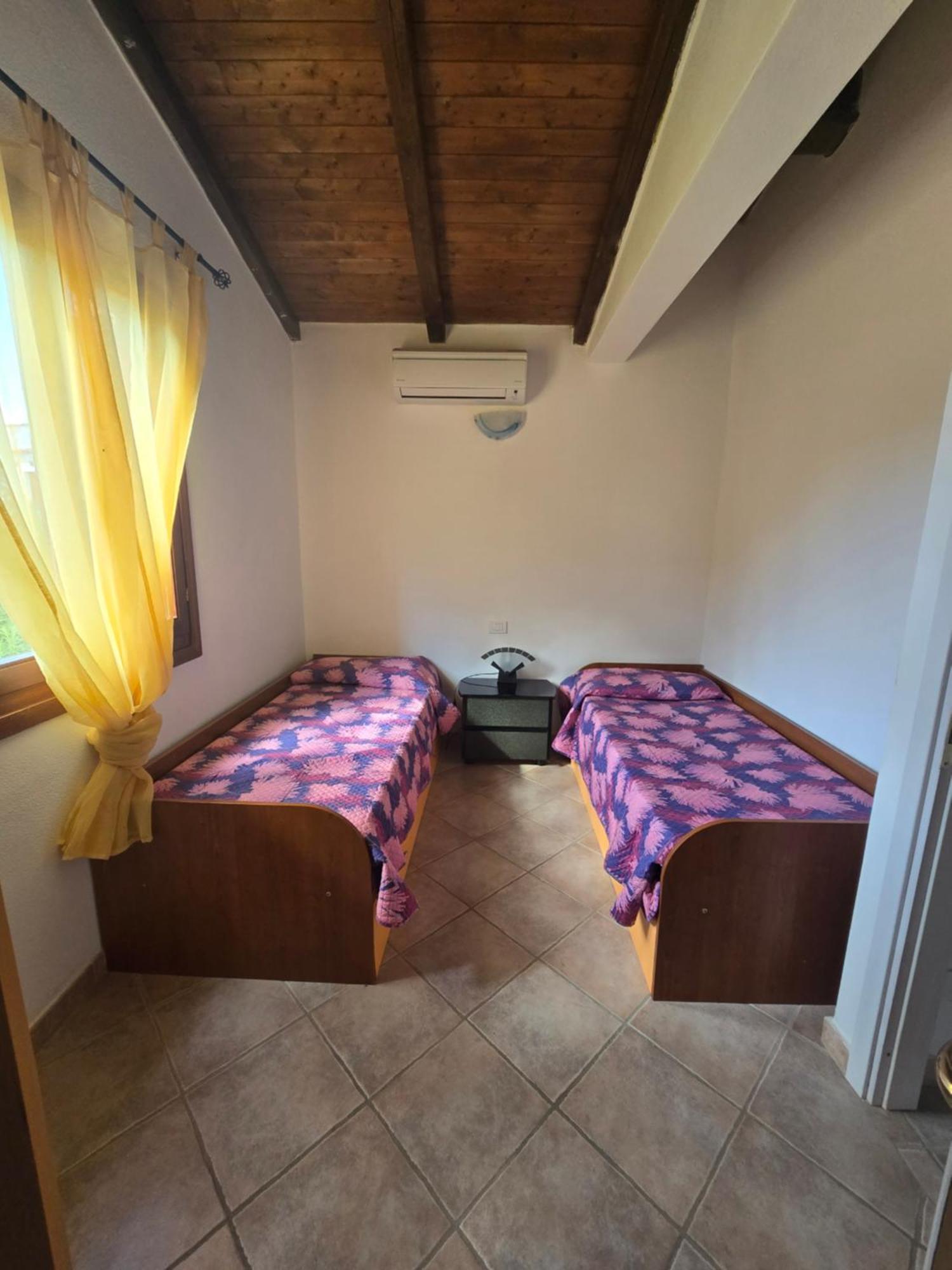 Trilocale Climatizzato L'Oleandro Tanaunella Luaran gambar