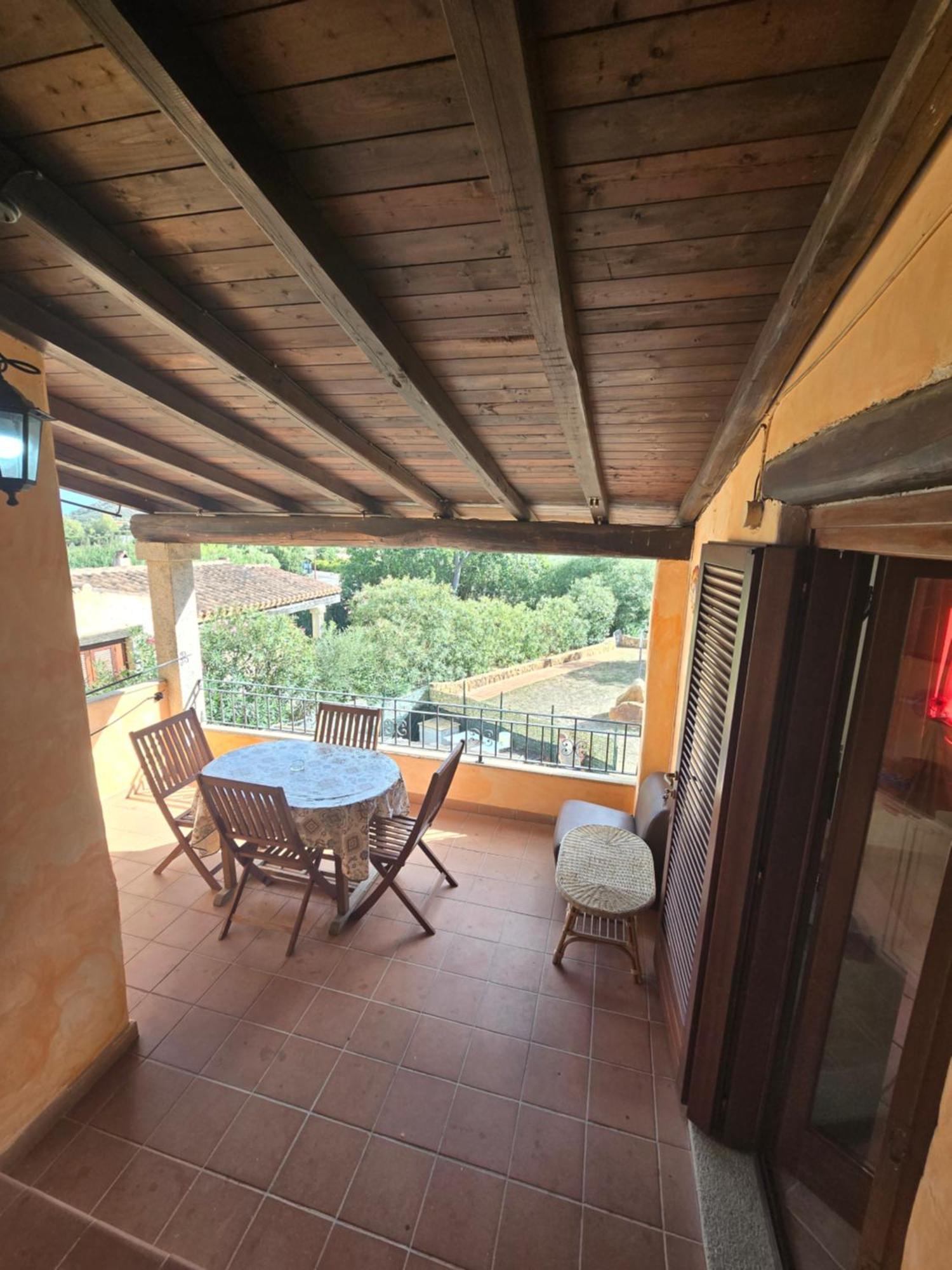 Trilocale Climatizzato L'Oleandro Tanaunella Luaran gambar